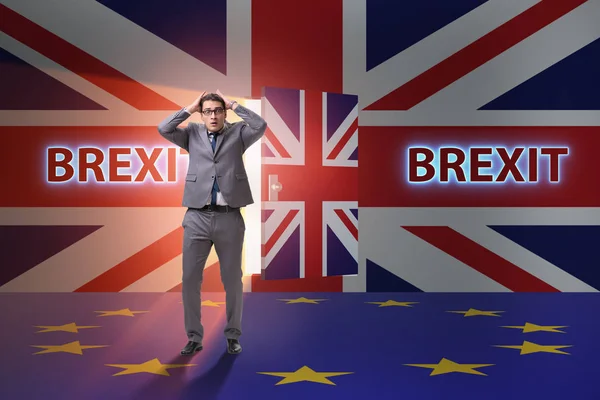 Üzletember a Brexit koncepcióban - Egyesült Királyság kilép az EU-ból — Stock Fotó