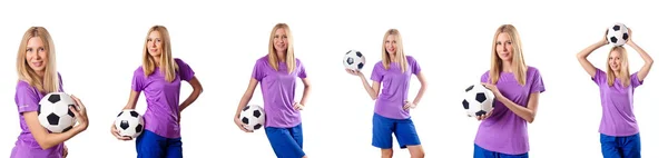 Mulher jogando futebol no branco — Fotografia de Stock