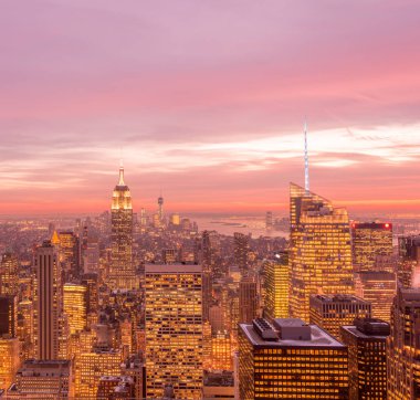 Günbatımında New York Manhattan manzarası