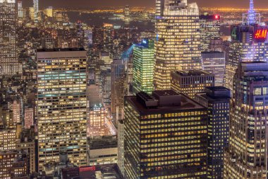 Günbatımında New York Manhattan 'ın gece manzarası