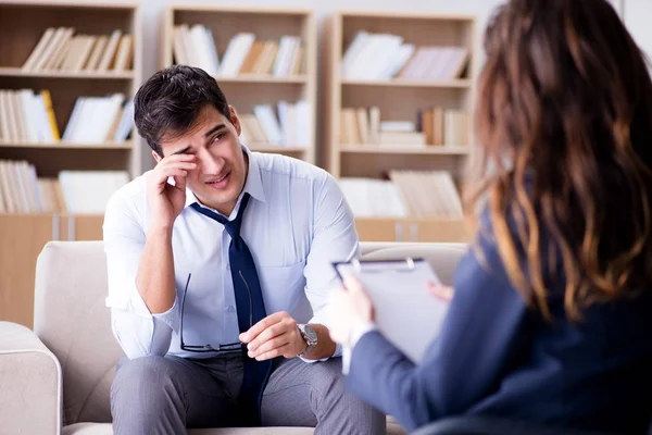 Psikolog ziyareti ile tıbbi konsept