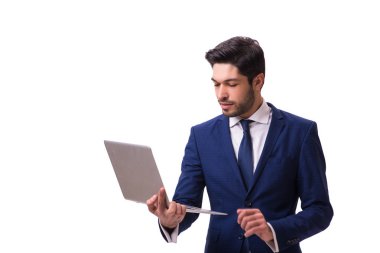 İşadamı beyaz izole dizüstü bilgisayar ile çalışma