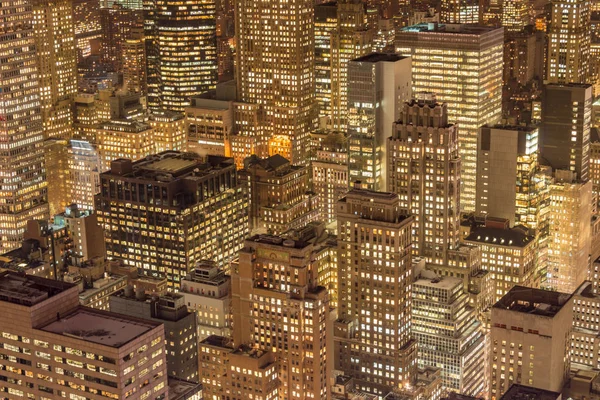 Nachtzicht van New York Manhattan tijdens zonsondergang — Stockfoto