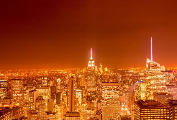 석양이 지는 뉴욕 맨해튼의 야간 풍경 — 스톡 사진