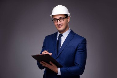 Endüstriyel kavramında genç mimar