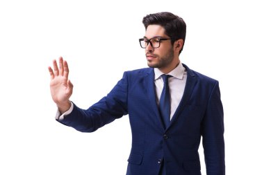 Genç işadamı beyaz izole sanal düğmelere basarak