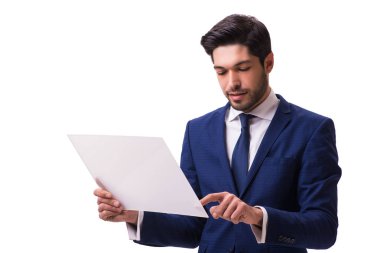 Beyaz arka plan üzerinde izole tablet üzerinde çalışan iş adamı