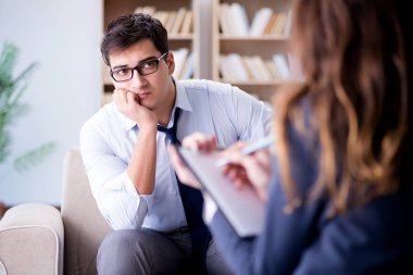 Psikolog ziyareti ile tıbbi konsept