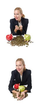 kadın Piggy banka tasarruf için kırma