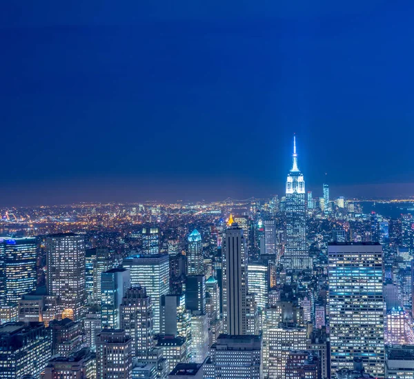 Uitzicht op New York Manhattan tijdens zonsondergang — Stockfoto