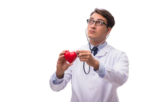 Médico con corazón aislado sobre fondo blanco —  Fotos de Stock