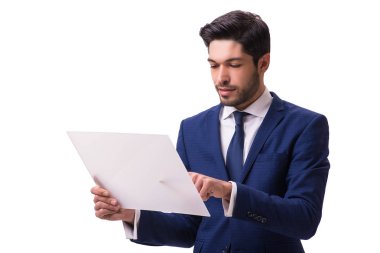 Beyaz arka plan üzerinde izole tablet üzerinde çalışan iş adamı