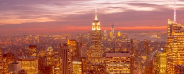 Günbatımında New York Manhattan manzarası