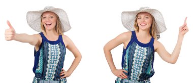 Kolaj olan panama şapka üzerinde beyaz izole kadın