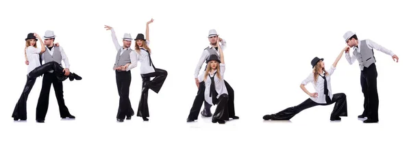 Par de dançarinos dançando danças modernas — Fotografia de Stock