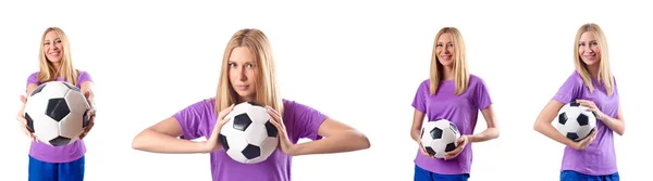 Mulher jogando futebol no branco — Fotografia de Stock