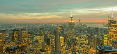 Günbatımında New York Manhattan manzarası