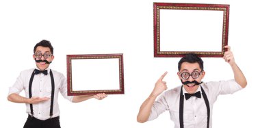 Beyaz izole kare olan genç adam