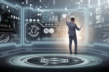 Büyük veri yönetimi kavramında iş adamı