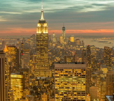 Günbatımında New York Manhattan manzarası
