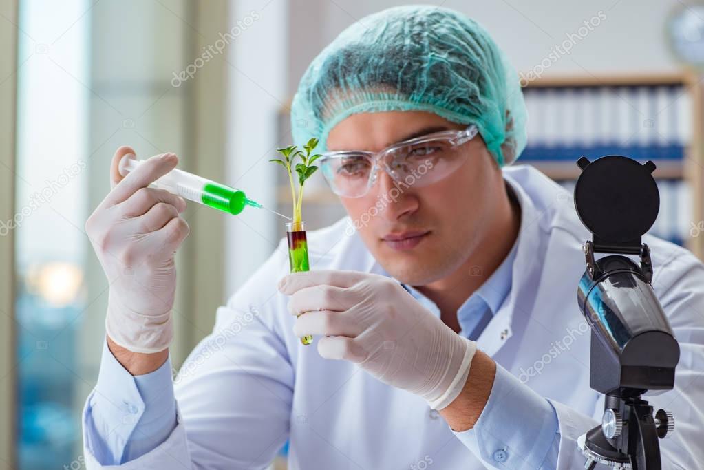 Biotechnology scientist working in the lab — Stock Photo © Elnur