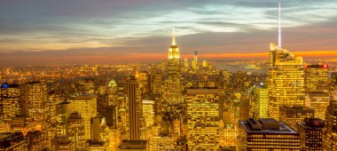 Günbatımında New York Manhattan manzarası