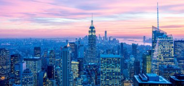 Günbatımında New York Manhattan manzarası