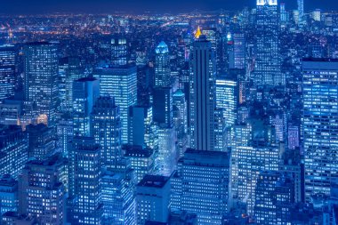 Günbatımında New York Manhattan 'ın gece manzarası