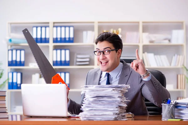 Wütender aggressiver Geschäftsmann im Büro — Stockfoto