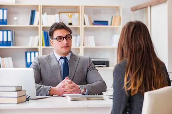 Business meeting between businessman and businesswoman — Stock Photo, Image