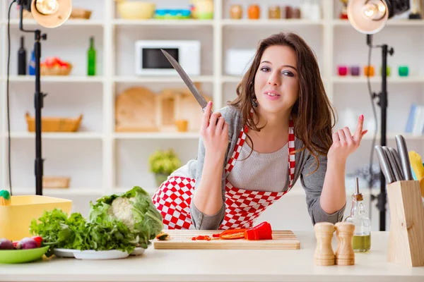 Comida cozinhar programa de tv no estúdio — Fotografia de Stock