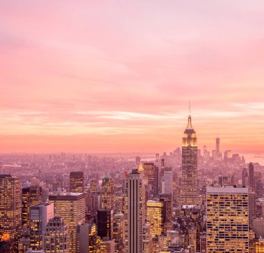 Günbatımında New York Manhattan manzarası