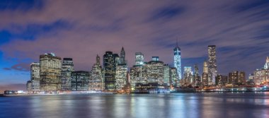 Brooklyn 'den Manhattan manzarası