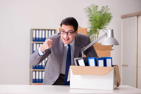 Young handsome businessman moving offices — Stock Photo, Image