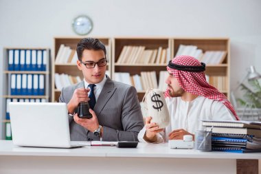 Arap işadamı ile çeşitli iş konseptleri