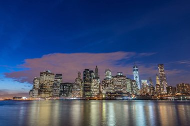 Brooklyn 'den Manhattan manzarası