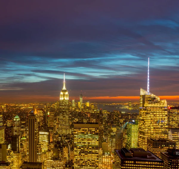 Vista de Nueva York Manhattan durante el atardecer — Foto de Stock