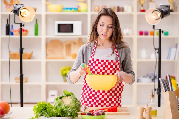 Comida cocina tv show en el estudio — Foto de Stock