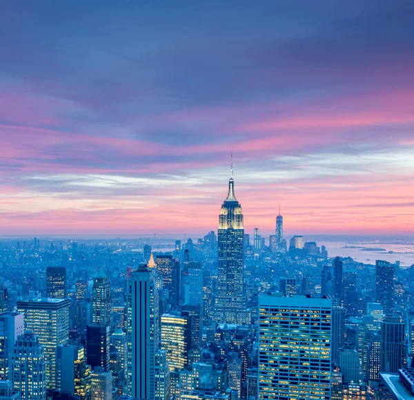 Pemandangan New York Manhattan saat matahari terbenam — Stok Foto