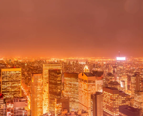 Uitzicht op New York Manhattan tijdens zonsondergang — Stockfoto