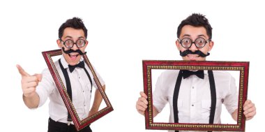 Beyaz izole kare olan genç adam