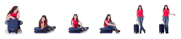 Söt flicka med resväska isolerad på vit — Stockfoto
