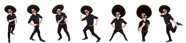 Rolig man bär mexikansk sombrero hatt isolerad på vitt — Stockfoto