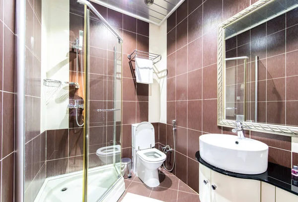 Moderno bagno interno in hotel — Foto Stock