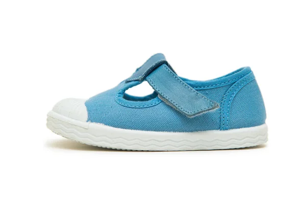 Zapatos de bebé aislados en el fondo blanco —  Fotos de Stock