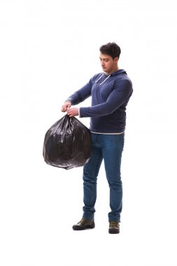 Çöp torbası olan adam beyazda izole edilmiş.