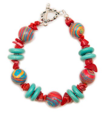 Whtie arka plan üzerinde izole zarif mücevherler