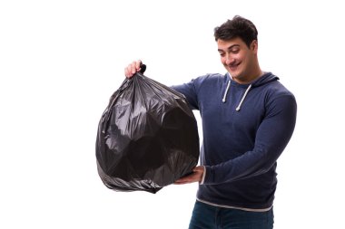Çöp torbası olan adam beyazda izole edilmiş.