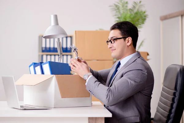 Businessman moving offices after promotion — Stock Photo, Image