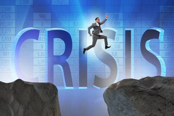 Ambitieuze zakenman springt over de klif — Stockfoto